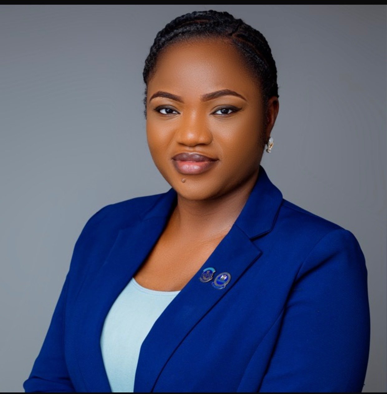 lady in suit